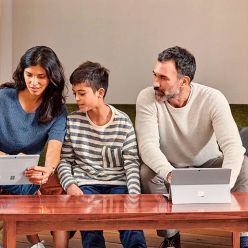 مايكروسوفت Office 365 Family (ترخيص لمدة 6 أشهر / 6 مستخدمين) (اشتراك / عالمي)